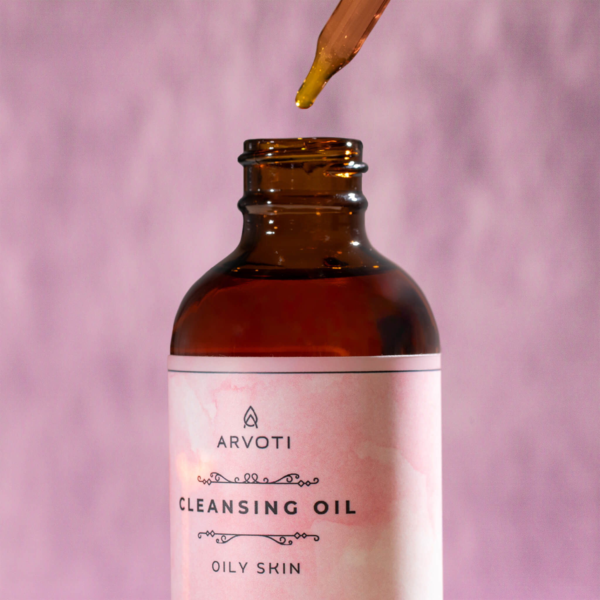 cleasing_oily_skin_type_close_up.jpg